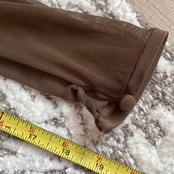 Fine Vintage Vera Wang 100% Silk Dress 6 - Picture 14 of 16